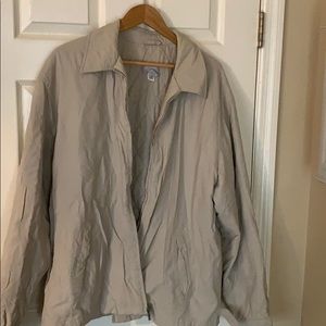 Old Navy men’s lines khaki jacket.